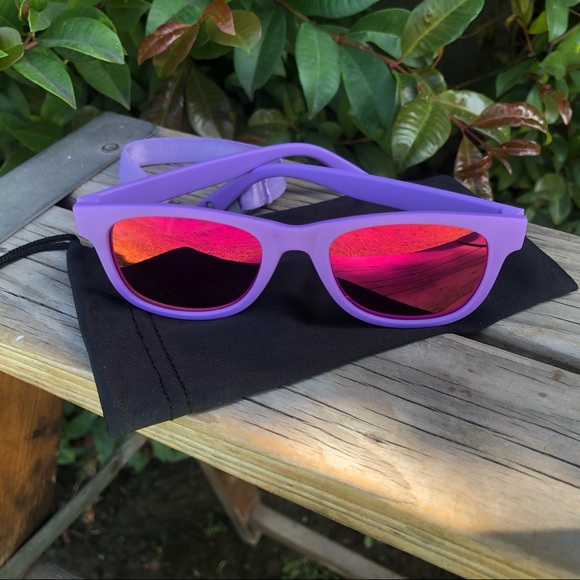 Infant Polarized Sunglasses With Head Strap - Picture 3 of 3